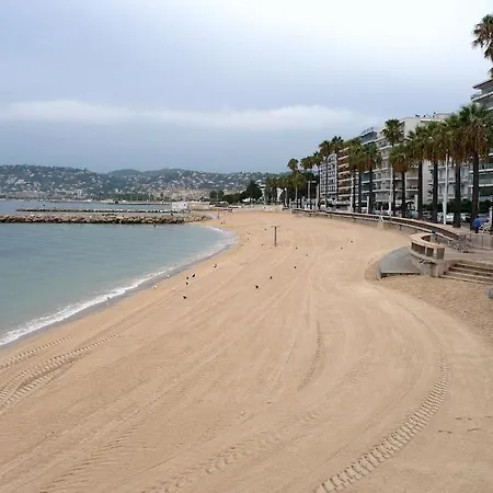 Cozy In Juan Les Pins 700m From Lägenhet